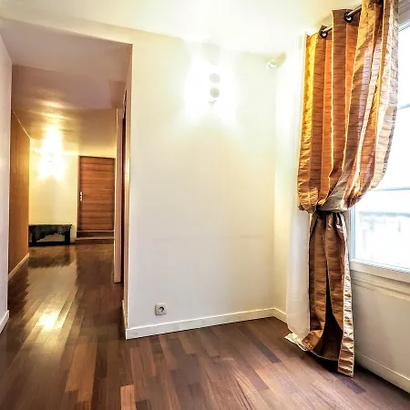 Apartment Louvre Valois Chicsuites *